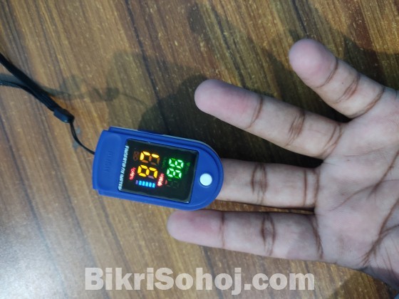 Fingertip PULSE OXIMETER LK-87